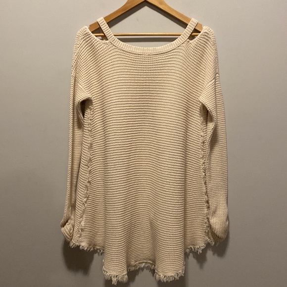 Free People • Moonshine V neck knit Sweater - Picture 9 of 11